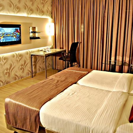 Sentosa Resorts Chinchvad Экстерьер фото