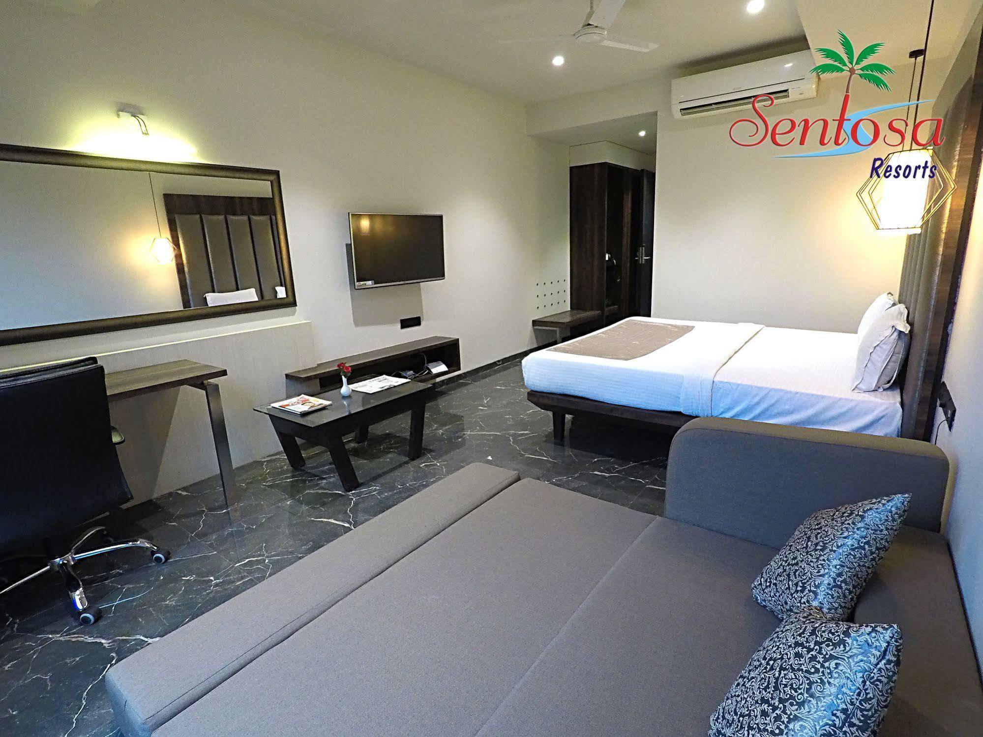 Sentosa Resorts Chinchvad Экстерьер фото