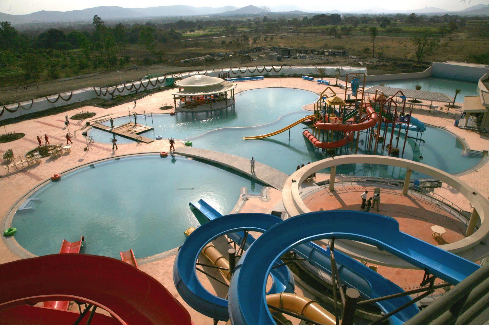 Sentosa Resorts Chinchvad Экстерьер фото