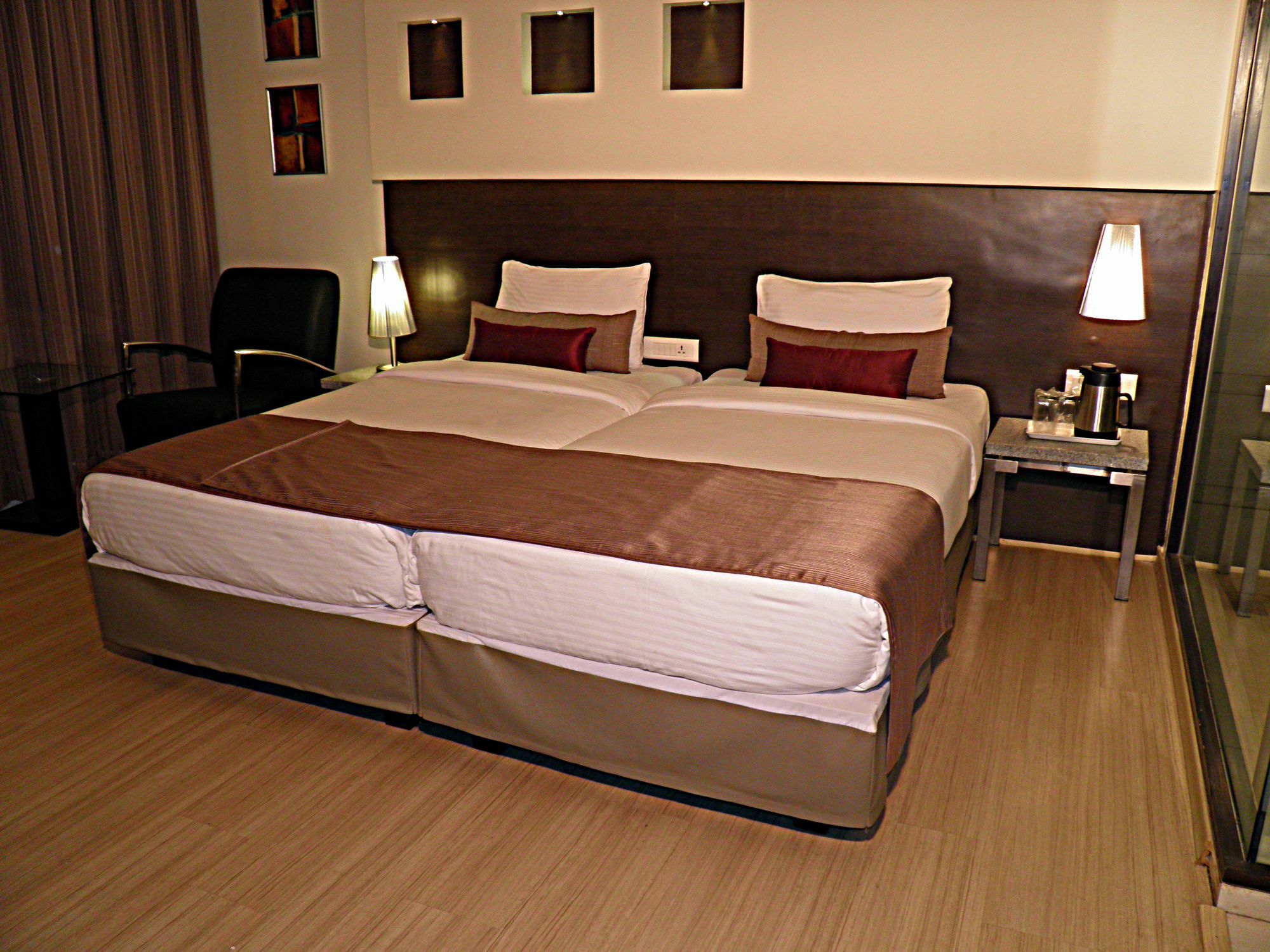Sentosa Resorts Chinchvad Экстерьер фото